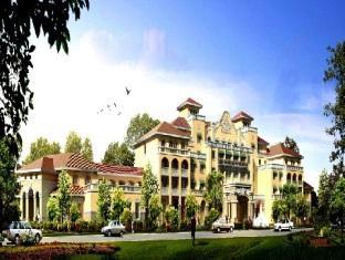 Q And X Hot Spring Resort Qingdao Exteriör bild